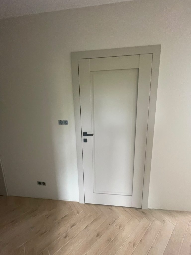 Drzwi Erkado Nemezja 16 przylgowe w kolorze kaszmir - nasza realizacja